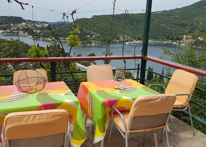 Bodul Vacation - Two Bedroom With Terrace And Sea View *