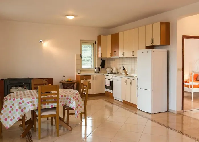 شقة Bodul Vacation - Two Bedroom With Terrace And Sea View زاتون