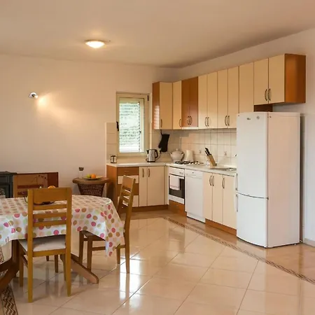 아파트 Bodul Vacation - Two Bedroom With Terrace And Sea View 자톤