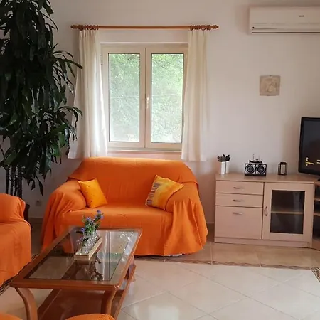 Bodul Vacation - Two Bedroom With Terrace And Sea View זאטון